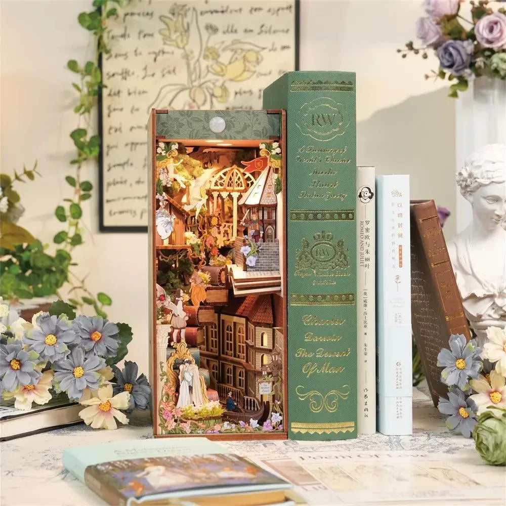 Tonecheer x British 3D Wooden Puzzle DIY Book Nook Kit (Shakespeare's Verse) - Tonecheer